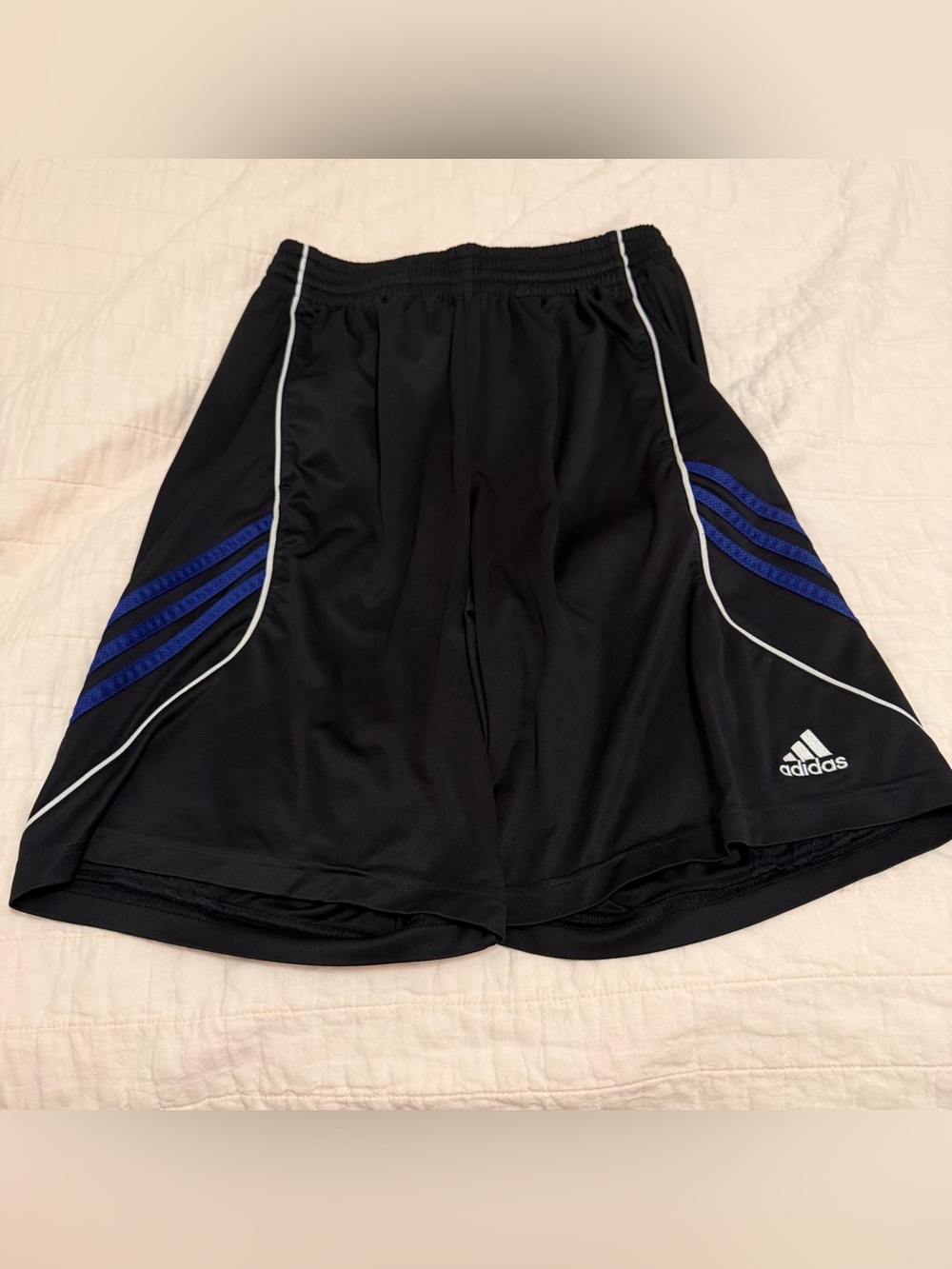Vintage Y2K Men’s Adidas Basketball Shorts